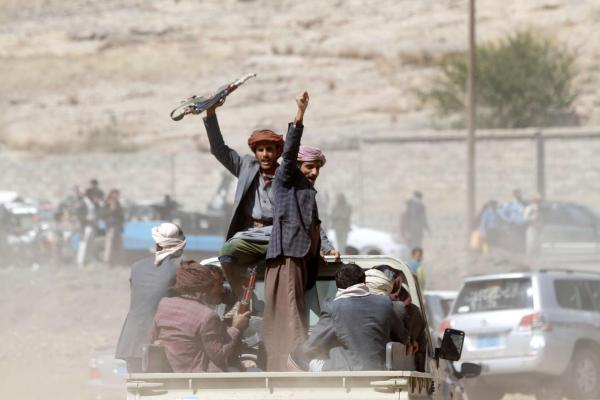 إندلاع إشتباكات عنيفه بين عناصر مليشيا الحوثي في الدريهمي