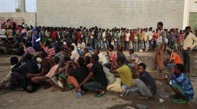 شاهد المحرقة الحوثية بحق المهاجرين الافارقة وفاة وإصابة قرابة 180 شخص .. فيديو
