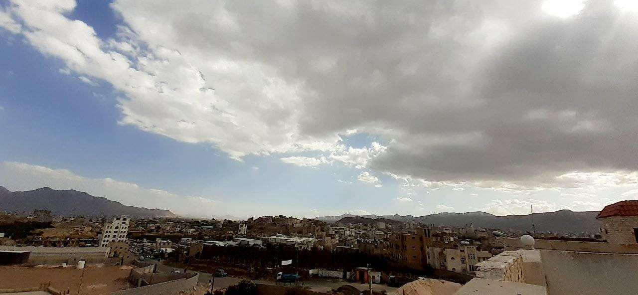 الارصاد الجوية تطلق صافرات الانذار وتحذر جميع السكان في اليمن : هذا ما سيحدث لخمس محافظات يمنية خلال الساعات القادمة 