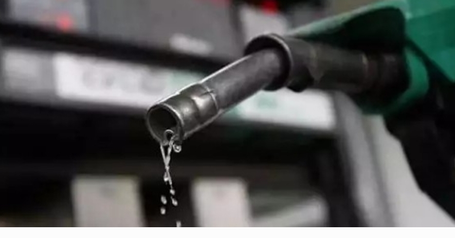 شركةالنفط:تزف بشرى سارة بالانخفاض المفاجئ والغير متوقع لأسعار المشتقات النفطية خلال هذة اللحظات
