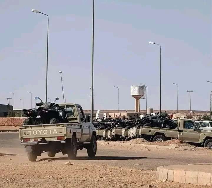 شاهد : لحظة وصول تعزيزات لقوات درع الوطن إلى عدن (فيديو)