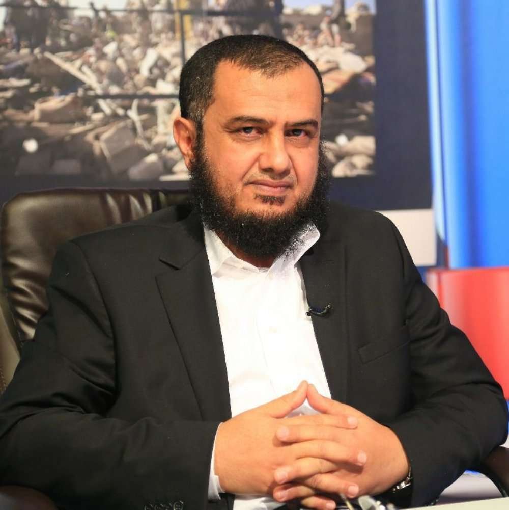 عاجل : تفاصيل إعدام الحوثي لأسيرا من القوات الحكومية