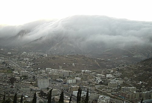 شخصيه بارزه وراء عرقلة خطة الجيش بالتقدم وتحرير  الحوبان في تعز 