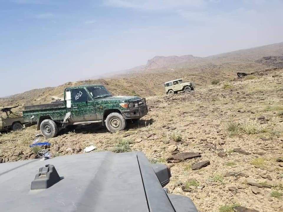 عاجل.. رجال الجيش والقبائل يحررون مناطق جديدة في رحبة ويغنمون أطقم الحوثي (صور وفيديو)
