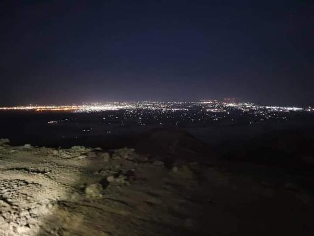 من مسافة صفر.. الحوثيون ينشرون صوره ليلية لمدينة مأرب 